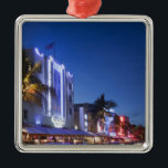 Ornement En Métal Hôtel de balise, commande d'océan, Miami Beach du<br><div class="desc">La commande d'océan est une rue en plage du sud ? la partie du sud de Miami Beach, la Floride. On le connaît pour ses hôtels d'art déco. La rue est le centre du secteur de l'art déco de la ville, qui est à la maison à environ 800 bâtiments préservés....</div>