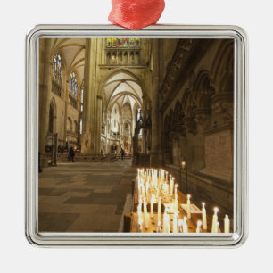 Ornement En Métal Intérieur de la cathédrale Saint-Pierre de Ratisbo