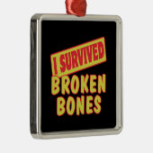 ORNEMENT EN MÉTAL J'AI SURVÉCU À DES OBJETS BRISÉS (Droite)