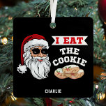 Ornement En Métal Je Mange Le Cookie Drôle Dirty Plaisanterie Père N<br><div class="desc">Amusant ornement de Noël du Père Noël pour un rire vilain de vacances. Design met en scène le Père Noël avec des lunettes de soleil et une blague sale "Je mange le biscuit". Arrière - plan noir. Grand Noël de Noël décoration d'arbre de Noël.</div>