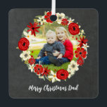 Ornement En Métal Joyeux Noël Papa Rustic Chalkboard Photo<br><div class="desc">Souhaitez à papa un joyeux noël avec ce tableau de bord rustique et ornement de fleurs rouges en forme de couronne photo.</div>