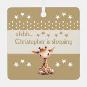 Ornement En Métal La girafe mignonne shhh ajouter nom dort brun (Recto)