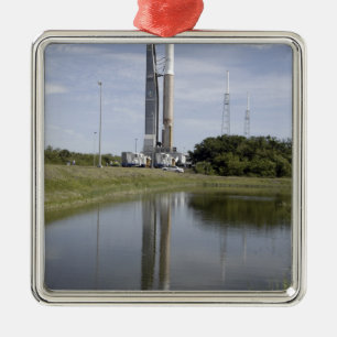 Ornement En Métal L'Atlas V/Centaur arrive sur la commande de lancem