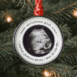 Ornement En Métal Meilleur cadeau Ever Ultrasound Baby Photo Simple<br><div class="desc">Meilleur Cadeau De Noël Jamais. Célébrez le cadeau précieux de votre nouveau membre de la famille avec un élégant ornement en métal rond photo. Le design neutre est adapté pour un nouveau bébé garçon ou une nouvelle fille. L'écriture et l'image de ce modèle sont simples à personnaliser. (AVIS DE CONCEPTION...</div>