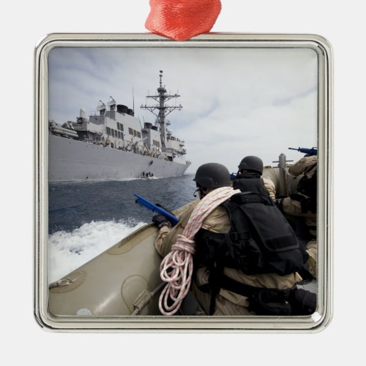 Ornement En Métal Membres de la visite, conseil, recherche (Devant)