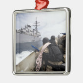 Ornement En Métal Membres de la visite, conseil, recherche (Gauche)