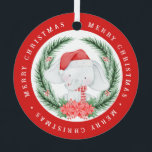 Ornement En Métal Noël des éléphants blancs<br><div class="desc">Ce mignon ornement d'éléphant blanc présente un éléphant d'aquarelle qui sort d'une couronne de Noël. Les mots "Joyeux Noël" sont écrits en blanc tout autour du bord extérieur sur un arrière - plan rouge. Le design sur le dos présente votre photo préférée.</div>