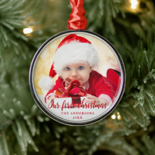 Ornement En Métal Notre Première Photo de Noël en Rouge Script