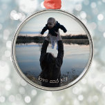 Ornement En Métal Nouvelle Maman Amour et Joie Photo Noël Métal Orna<br><div class="desc">Célébrez la nouvelle maman dans votre vie avec cette photo ornement de Noël! Téléchargez votre propre photo sur ce ornement moderne "amour et joie". C'est le gardien parfait de se souvenir de cette période spéciale de maternité. Cet ornement fait un beau cadeau réfléchi qui sera chéri année après année! Ajoutez...</div>