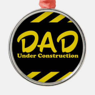 Ornement En Métal Papa en construction