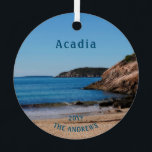 Ornement En Métal Parc national Sand Beach Bleu Acadie<br><div class="desc">Parc national Plage de sable Bleu Acadia Ornement en métal. La première étape de la boucle du parc national Acadia est Sand Beach. Personnalisez cette belle image haute résolution avec votre nom de famille et l'année de votre visite.</div>