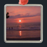 Ornement En Métal Plage romantique Hawaii Sunset Ocean Beach<br><div class="desc">Les photos de voyage de Big Island of Hawaii font de beaux cadeaux de keepsaké. ⭐ PERSONNALISEZ ce modèle avec vos oeuvres. ⭐ MODIFIEZ-le pour apporter d'autres modifications. ⭐ TRANSFÉREZ cette conception à n'importe quel produit. Visitez tous mes magasins à bit.ly/SandyspiderStores (couper et coller).</div>