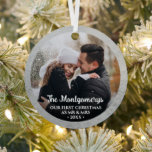 Ornement En Métal Premier Noël M. et Mme Photo<br><div class="desc">Notre premier Noël en tant que Monsieur et Madame et votre photo préférée des deux côtés d'un ornement en métal rond avec une bordure en argent. Créez des ornements de Noël pour vous-même ou offrez-en un cadeau à votre famille, vos amis, vos parents et vos grands-parents ! **CONSEIL : Nous...</div>