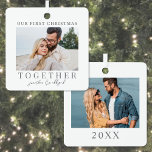 Ornement En Métal Première Noël ensemble garde-photo<br><div class="desc">Cet ornement de Noël carré est une façon simple et élégante de célébrer votre première saison de vacances en couple. Il comporte une photo horizontale de chaque côté, toutes deux encadrées d'une bordure blanche propre autour des bords pour un look poli. Sur le devant, "Our First Christmas Together" est écrit...</div>