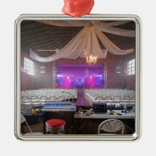 Ornement En Métal Prêt pour un concert (Devant)