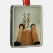 Ornement En Métal Rouleau de Torah avec les finials argentés de (Droite)