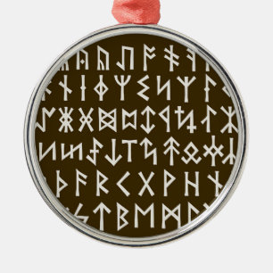 Ornement En Métal Runes Futhark anciens