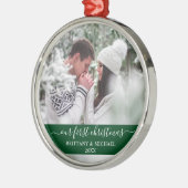 Ornement En Métal Script élégant Notre Premier Couple de Noël Vert (Gauche)