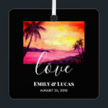 Ornement En Métal Thème mariage Plage tropicale Coucher de soleil Co<br><div class="desc">Conçu sur la base de mon aquarelle peignant un paysage de coucher de soleil tropical. Une belle scène de coucher de soleil avec le ciel glorieux orange et jaune et la vue sur la mer, les bateaux et les promontoires qui s'arrêtent sur l'arrière - plan avec la silhouette des cocotiers...</div>