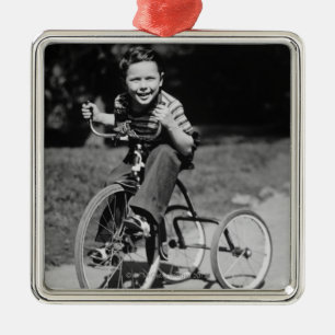 Ornement En Métal Tricycle d'équitation de garçon