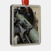 Ornement En Métal Un agresseur (Droite)