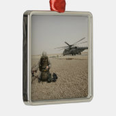 Ornement En Métal Un opérateur radio de terrain (Droite)