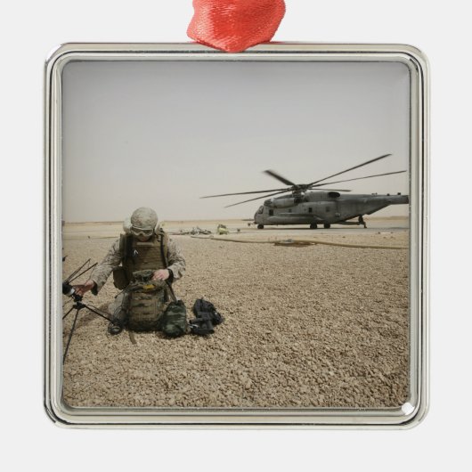 Ornement En Métal Un opérateur radio de terrain (Devant)