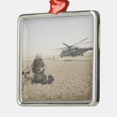 Ornement En Métal Un opérateur radio de terrain (Gauche)