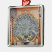 Ornement En Métal Un paon du panneau central d'une peinture murale (Gauche)