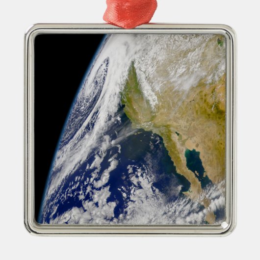 Ornement En Métal Un système de basse pression massif (Devant)