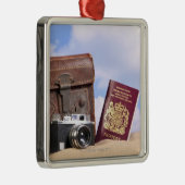 Ornement En Métal Une vieille valise en cuir, un rétro (Droite)