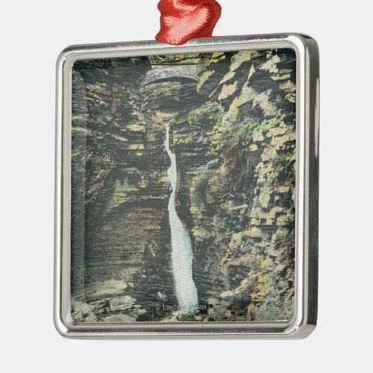 Ornement En Métal Vue de la cascade centrale (Gauche)