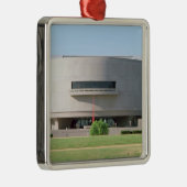 Ornement En Métal Vue extérieure de Hirshhorn Museum, 1974) (Droite)