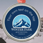 Ornement En Métal Winter Park Colorado médaille de ski Métal Ornamen<br><div class="desc">Médaille / ornement de Winter Park,  Montagnes Rocheuses,  Colorado avec une magnifique montagne bleue avec un arrière - plan ensoleillé et la possibilité d'ajouter du texte.</div>