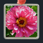 Ornement En Métal Zinnia rose<br><div class="desc">pretty pink</div>