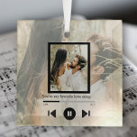 Ornement En Verre Lecteur de musique photo et texte personnalisé<br><div class="desc">Personnalisé Photo et Texte Music Player ornement de Ricaso - ajoutez votre propre photo et texte,  parfait pour les cadeaux de mariage,  Valentines et plus encore ..</div>