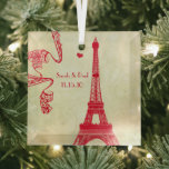 Ornement En Verre Tour Eiffel de Noël<br><div class="desc">Parfait Paris Tour Eiffel Souvenir Lune de miel 1er Noël Keepsaké. Voir plus Designs de Noël par Sandra</div>