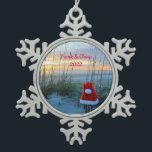 Ornement encadré de flocon de neige de plage perso<br><div class="desc">Cet ornement de flocon de neige sera un bel ajout à votre arbre de Noël. Parfait pour ceux qui aiment avoir un thème de plage pour leur arbre de Noël ou comme cadeau personnalisé pour une famille ou un ami. Cette photo a été prise sur les plages de sable de...</div>