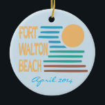 Ornement fait sur commande de date de Fort Walton<br><div class="desc">Fort Walton Beach, la Floride, avec un soleil géométrique moderne sur la conception de plage dans les couleurs du soleil, du ciel, de la mer, et du sable, célébrant cette plage magnifique de la Floride. Changez le texte avec la date pour assortir vos souvenirs, ou supprimez-le si vous n'avez pas...</div>