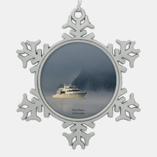Ornement Flocon De Neige Bateau à Foggy Morning