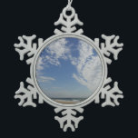 Ornement Flocon De Neige Bethany Beach II<br><div class="desc">Certaines plages de la côte Est regorgent de monde et de bâtiments, d'autres sont pleines de nature. Voici une simple photo de plage d'une plage tranquille du Delaware, Bethany Beach, pendant la basse saison en avril. Cette photo est également présentée comme le fond d'écran large "Bethany Beach II" de MLeWallpapers.com....</div>