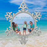 Ornement Flocon De Neige Cute Coastal Photo Plage Famille Vacances Keepsaké<br><div class="desc">Chic personnalisable photo de famille de plage ornement de Noël qui lit Mele Kalikimaka ou votre texte personnalisé avec votre photo tropicale préférée au soleil. Ajoutez une photo complète de votre souvenir préféré de vos vacances sur l'île à la côte. Un beau cadeau de vacances côtier avec un joli script...</div>