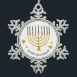 Ornement Flocon De Neige Festive Menorah bougies Bonne Hanoukka<br><div class="desc">Faux bougies menorah en feuille d'or pour votre fête Hanoukka. Illustration de la menorah lunaire avec des étoiles blanches recouvertes de bougies célestes sur un socle de bougies menorah en faux or. Menorah starry Hanoukka illustrés cadeaux de conception et produits en papier.</div>