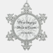 Ornement Flocon De Neige Fiançailles d'hiver Snowflake (Devant)