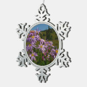 Ornement Flocon De Neige Fleurs d'aster violet au Mont Rainier (Vue impression)