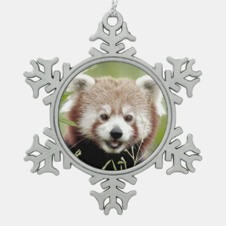 Ornement Flocon De Neige Ornement. noel red panda, panda roux.
