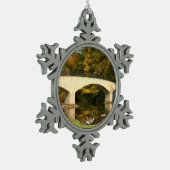 Ornement Flocon De Neige Pont Rainbow à l'automne au Grove City College (Gauche)