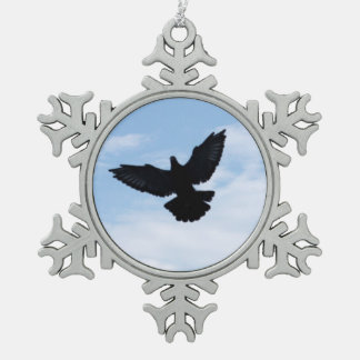 Ornement Flocon De Neige Silhouette d'un ornement de pigeon voyageur en vol