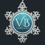 Ornement Flocon De Neige VB Virginia Beach sur Blue Water Arrière - plan<br><div class="desc">VB Virginia Beach sur Blue Water Arrière - plan Snowflake Pewter Noël Ornement -</div>