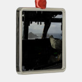 Ornement Métallique Approche des équipages de l'île de Farallon (Droite)